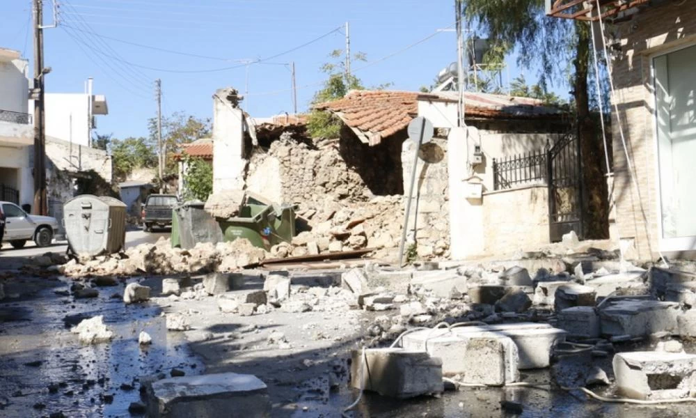 Τη στήριξή του στους πληγέντες του σεισμού στην Κρήτη εκφράζει ο Μαρινάκης